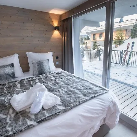 Luxueux Skis Aux Pieds, Jacuzzi Privatif Apartment