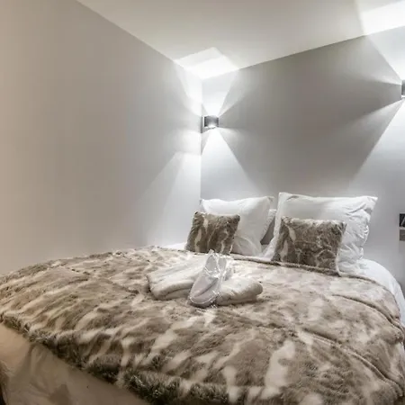 شقة Luxueux Skis Aux Pieds, Jacuzzi Privatif كورشوفيل